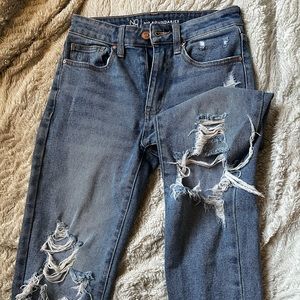 Light distressed light blue denim jeans size 1. 99% cotton